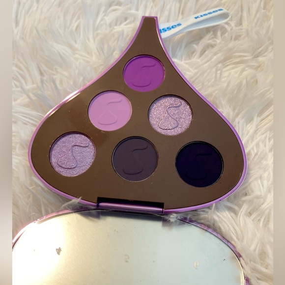 GlamLite - Eyeshadow Palette - Picture 3 of 10